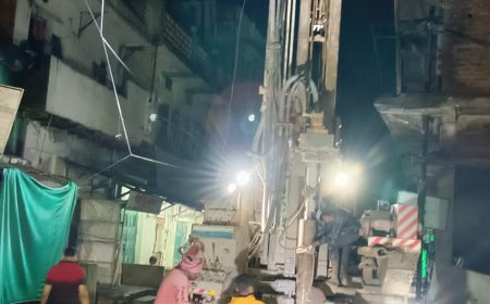 बीच सड़क बोर खनन कर सड़को की दुर्दशा करने का जिम्मेदार कौन?