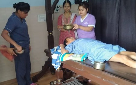 श्री राधा कृष्ण हॉस्पिटल पंचकर्म से लकवा ग्रस्त मरीजों का इलाज