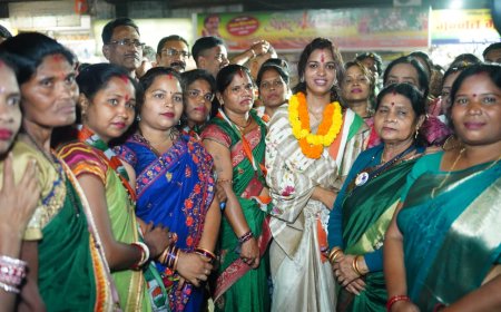 सुषमा प्रकाश नायक के नेतृत्व में निकली विशाल पदयात्रा