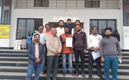 मच्छरों और कुत्तों से निजात दिला दो साहब - वीरेन्द्र पावर