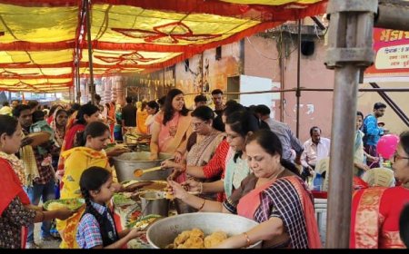 हजारों श्रद्धालुओं ने श्रद्धा से ग्रहण किया माँ अम्बे का प्रसाद 