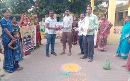 गोढ़ी के बूथ क्रमांक 206 तथा 207 में मतदाताओं को शत प्रतिशत मतदान करने शपथ दिलाई