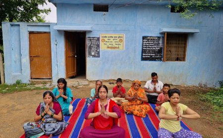 योगा दिवस की धूम शाप्रा शाला बुटीपारा में