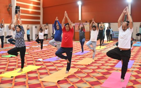 एनटीपीसी लारा में मनाया गया अंतर राष्ट्रीय योग दिवस