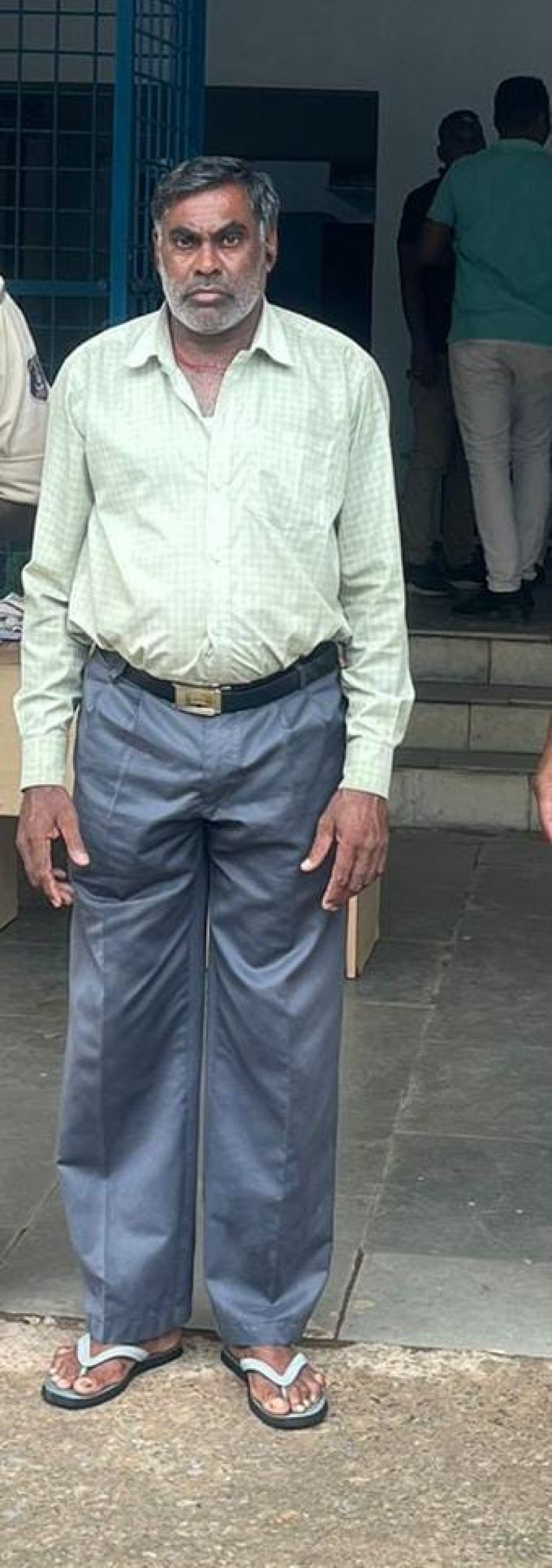 किशोर बालिका से छेड़खानी के आरोप में अधेड़ व्यक्ति गिरफ्तार