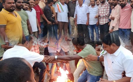 एनएसयूआई ने किया मुख्यमंत्री व गृह मंत्री का पुतला दहन