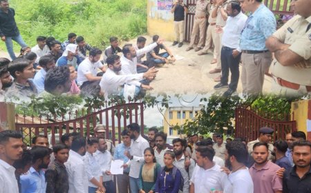 पीजीडीसीए के छात्र-छात्राओं कों जबरन फ़ैल कर देने एवं सारबिला एकेडमी कों पुनः संचालन करने के संबंध में एनएसयूआई ने शासकीय महाविद्यालय में किया धरना प्रदर्शन