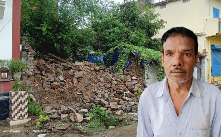 गरीब का आशियाना उजाड़ रहे दबंग, अधिकारियों ने मामले से बनाई दूरी