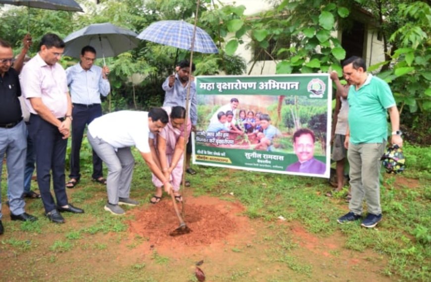 रामदास द्रौपदी फाउंडेशन ने किया वृक्षारोपण अभियान का शुभारंभ