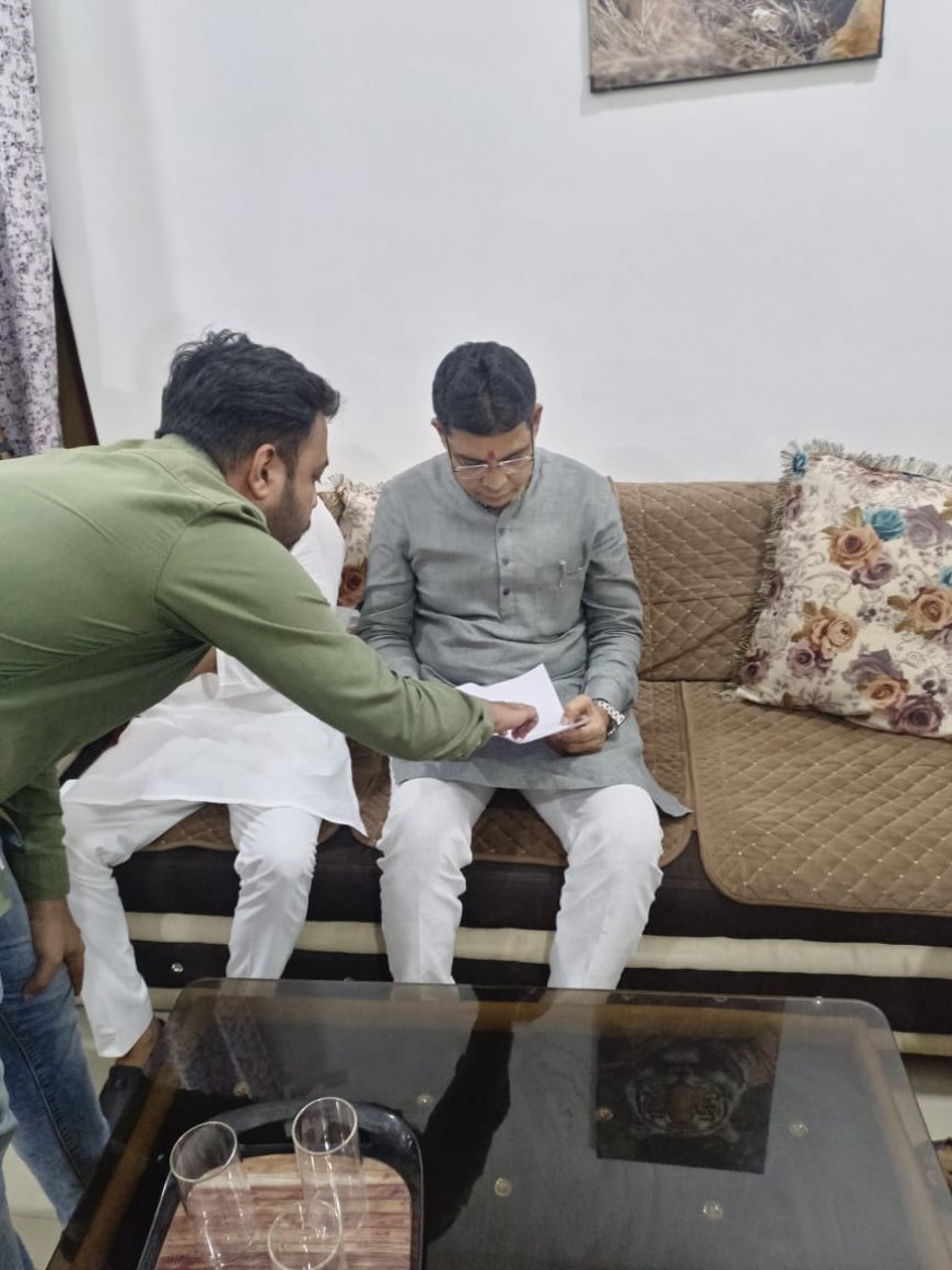 सारंगढ़ के नवनिर्मित इंडोर स्टेडियम के बचाव के लिए भाजयूमो नेता नयन मिले प्रभारी मंत्री से