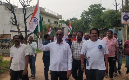 हर घर तिरंगा अभियान में मुख्य अतिथि के रूप पूर्व विधायक विजय अग्रवाल हुए शामिल  रायगढ़ (पुसौर) आजादी के अमृत