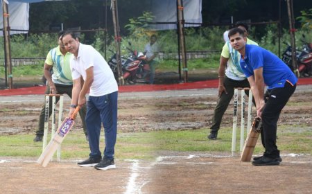 प्रशासन व नागरिक के क्रिकेट मैच में जिला प्रशासन की हुई जीत 