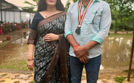 पति को गोल्ड मेडल और पत्नी बनी कमिश्नर