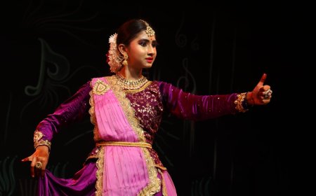 चक्रधर समारोह में शार्वी केशरवानी ने कत्थक में प्रस्तुत की अर्धांग व शिव पंचाक्षर