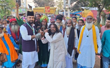 बड़े ही शान से निकला बाबा का शाही संदल में झूमे श्रद्धालु, खम्हरिया से निकला जुलूस