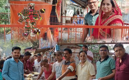 नंदा चौक में गोवर्धन की पूजा अन्नकूट का लगा प्रसाद