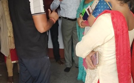 प्रार्थना सभा के बहाने करा रहा था धर्मांतरण पादरी, सर्व हिंदू समाज ने किया भंडाफोड़ किया