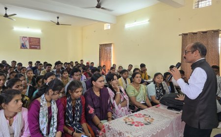 नयनतारा शर्मा काॅलेज पंधी में मोटिवेशनल गुरु ने बताए सफलता के मंत्र 