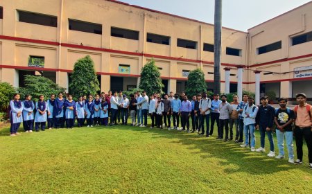 जिलाध्यक्ष रंजीत सिंह के निर्देशन में NSUI प्रदेश सचिव लोकेश नायक और जिला उपाध्यक्ष सुमित शुक्ला के नेतृत्व में विभिन्न मांगों को लेकर CMD कॉलेज प्राचार्य का घेराव