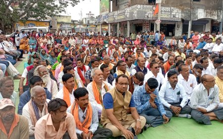 बांग्लादेश में हो रहे अल्प संख्यकों पर अत्याचार के खिलाफ निकली रैली