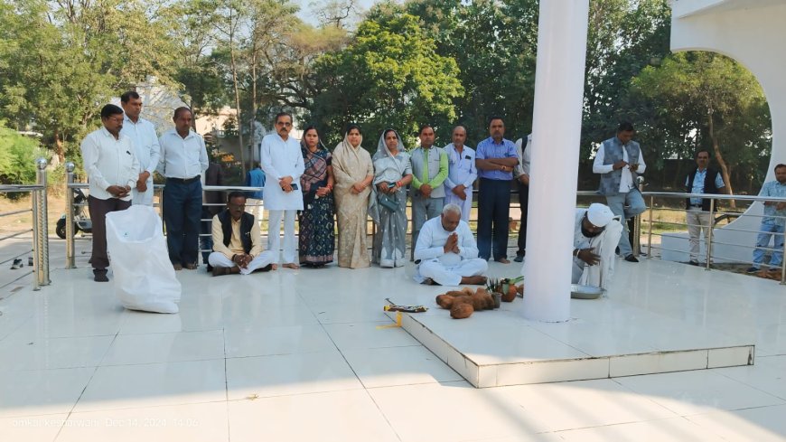 गुरु घासीदास जैतखंम में पूजा कियें विधायक मोहले