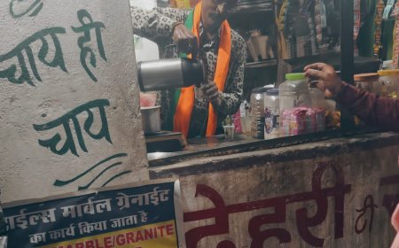 भाजपा से महापौर प्रत्याशी घोषित होने के बाद चाय बेचने पहुंचे जीवर्धन चौहान