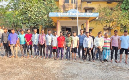 पहचान छिपाकर रह रहे 37 व्यक्तियों की गिरफ्तारी