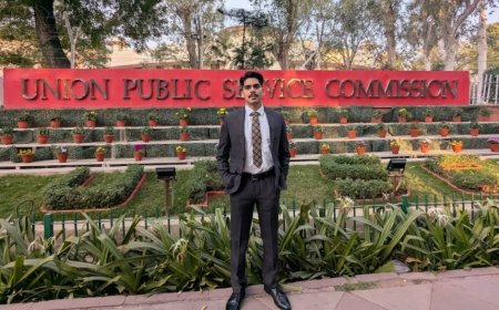 CG के सेकंड टॉपर बने अभिषेक से इंटरव्यू में पूछा- सरकार से जुड़ कर काम कर रहे हैं, क्या सीख मिली? जानें उनका जवाब