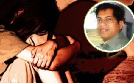 'मुझे बार-बार केबिन में बुलाते थे और...', सेकंड ईयर की छात्रा ने प्रोफेसर पर लगाए कई संगीन आरोप, पुलिस ने दर्ज किया केस