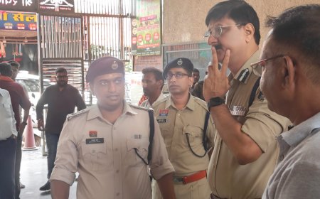 रेंज आईजी डॉ. संजीव शुक्ला ने श्री श्याम मंदिर चोरी स्थल का किया निरीक्षण, विशेष टीम को दिए आवश्यक निर्देश