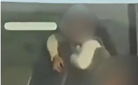 चलती बस में युवक – युवती ने बनाया संबंध, बगल में चल रहे गाड़ी वाले ने बनाया वीडियो और कर दिया वायरल