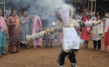 स्वास्थ्य कर्मियों की अनिश्चितकालीन हड़ताल से स्वास्थ्य सेवाएँ ठप, मरीजों की मुश्किलें बढ़ीं