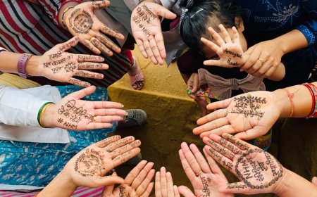 "मेंहदी से गूंजी हक की पुकार: रायगढ़ में एनएचएम कर्मचारियों ने 10 सूत्रीय मांगों के लिए बुलंद की आवाज, अनिश्चितकालीन हड़ताल को पूर्ण समर्थन"