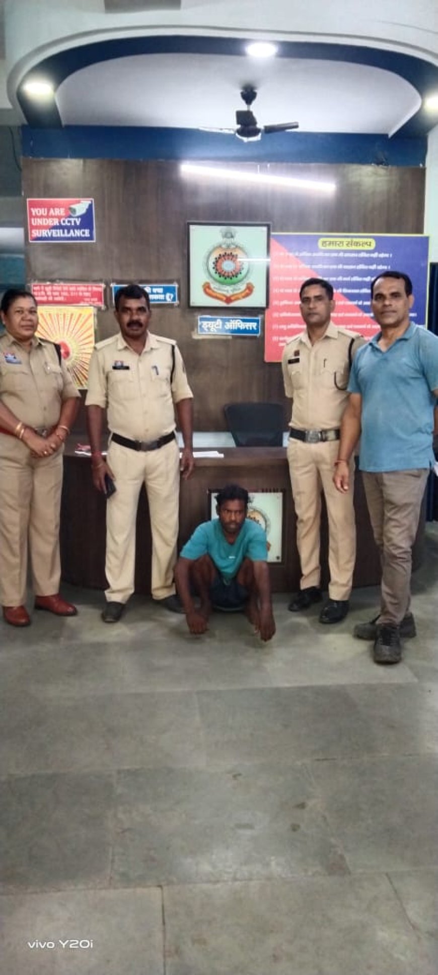 पुलिस ने पत्नी की हत्या कर फरार हुये आरोपी को गिरफ्तार कर भेजा जेल