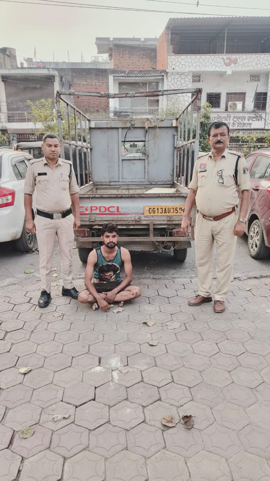 कोतवाली पुलिस की त्वरित कार्रवाई : सीसीटीवी फुटेज से मिला सुराग, आरोपी से 3.75 लाख का वाहन बरामद कर भेजा गया जेल