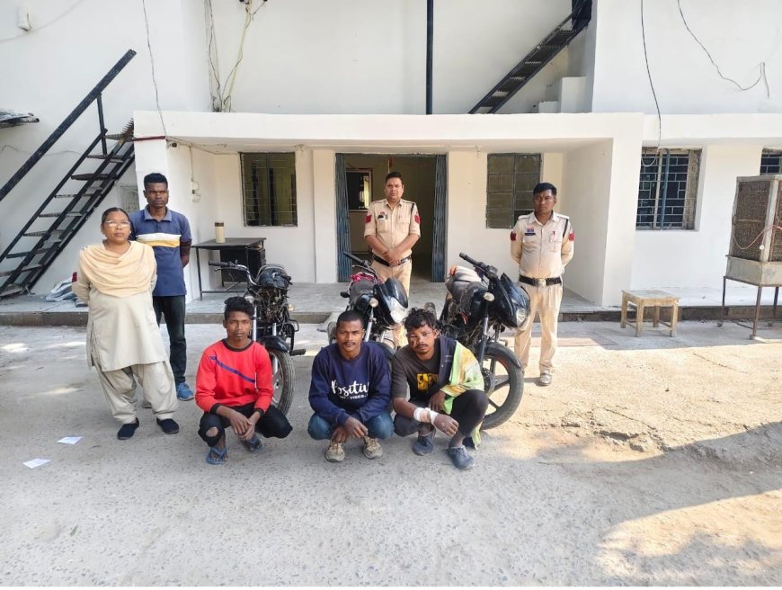 तमनार पुलिस ने बाइक चोरी का पर्दाफाश किया, तीन आरोपी गिरफ्तार, तीन मोटरसायकल बरामद